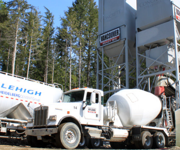 Concrete truck at Vancouver Ready Mix plant – trusted concrete suppliers Surrey for large and small projects.