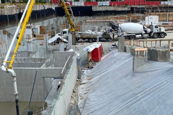 langley-bc-concrete-commercial Concrete pumping in action at a Langley commercial construction site.